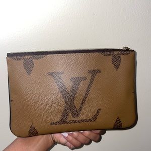Louis Vuitton Pochette Pouch